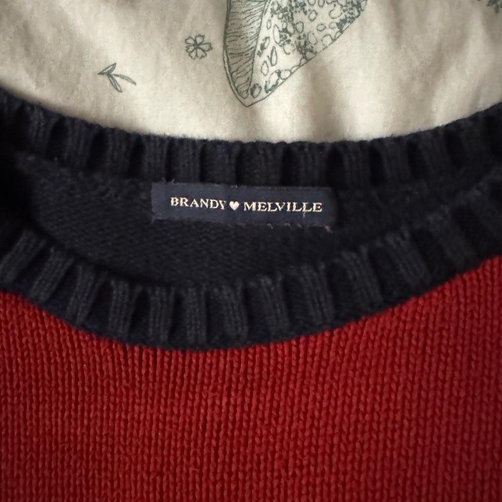 Brandy Melville Brianna Striped Sweater - Picture 3 of 3